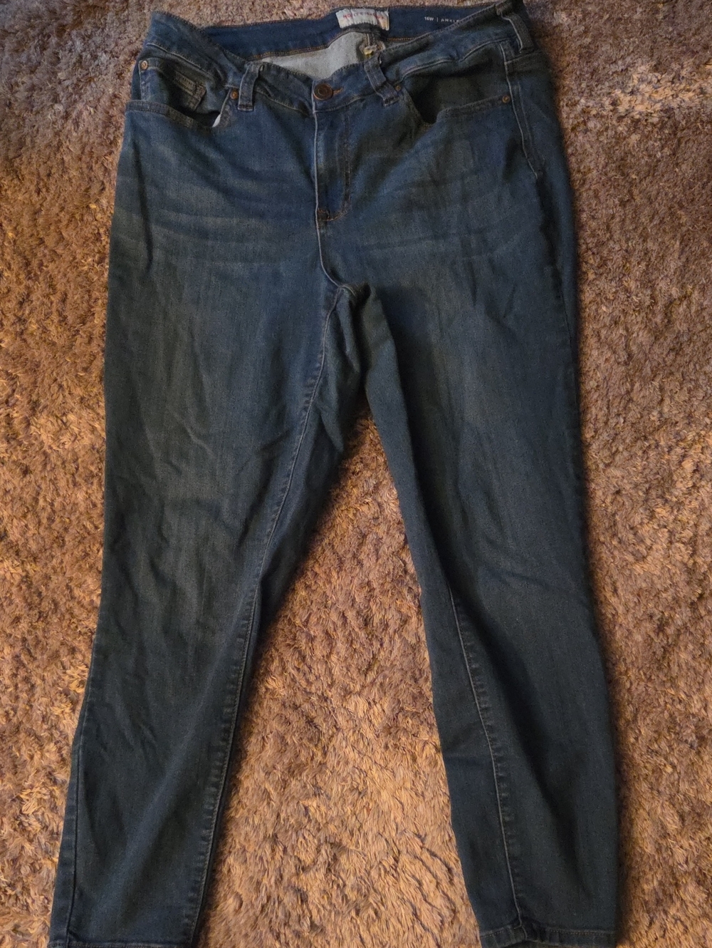 Classic Skinny Mid-Rise Women's Jeans in Dark Blue